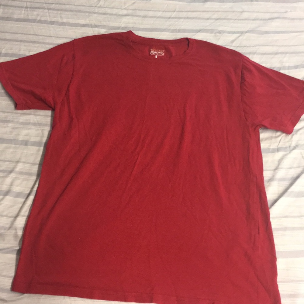 Tee shirt